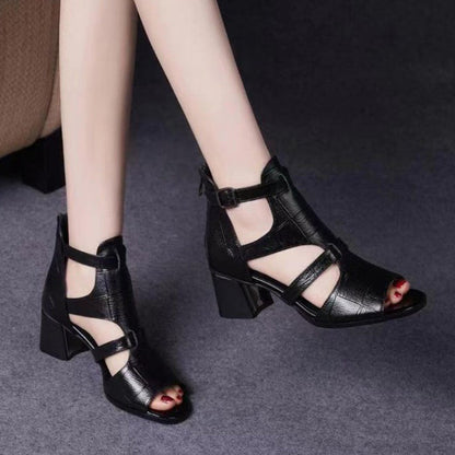 👡[35-40] 2025 New Soft Bottom Hollow Chunky Heel Soft Leather Roman Sandals